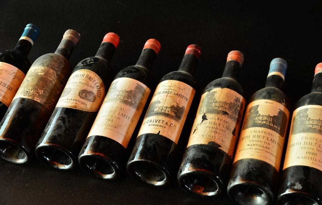 Unas cuarenta botellas de vinos finos robadas de una casa evacuada, un sospechoso arrestado Unas cuarenta botellas de vinos finos robadas de una casa evacuada, un sospechoso arrestado